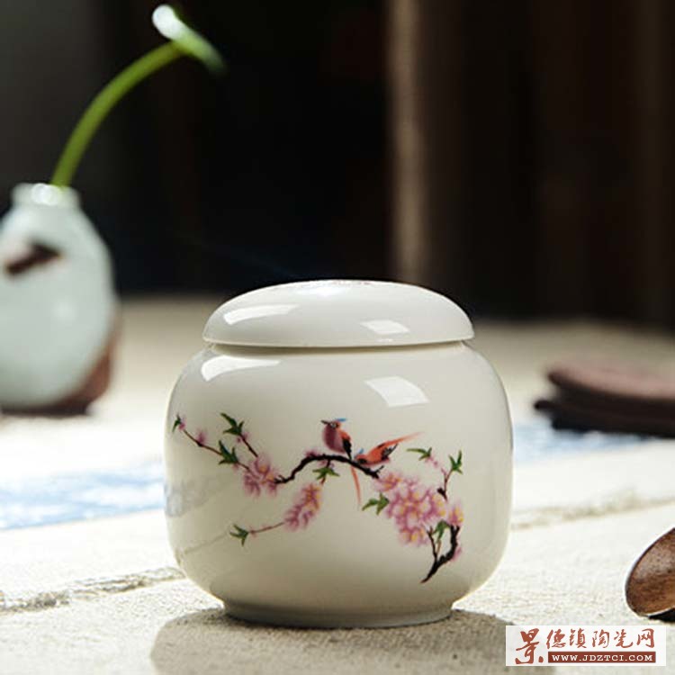 热卖景德镇白瓷茶罐