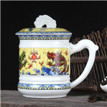 景德镇手绘粉彩双龙戏珠带盖茶杯会议杯办公杯收藏陶瓷办公杯
