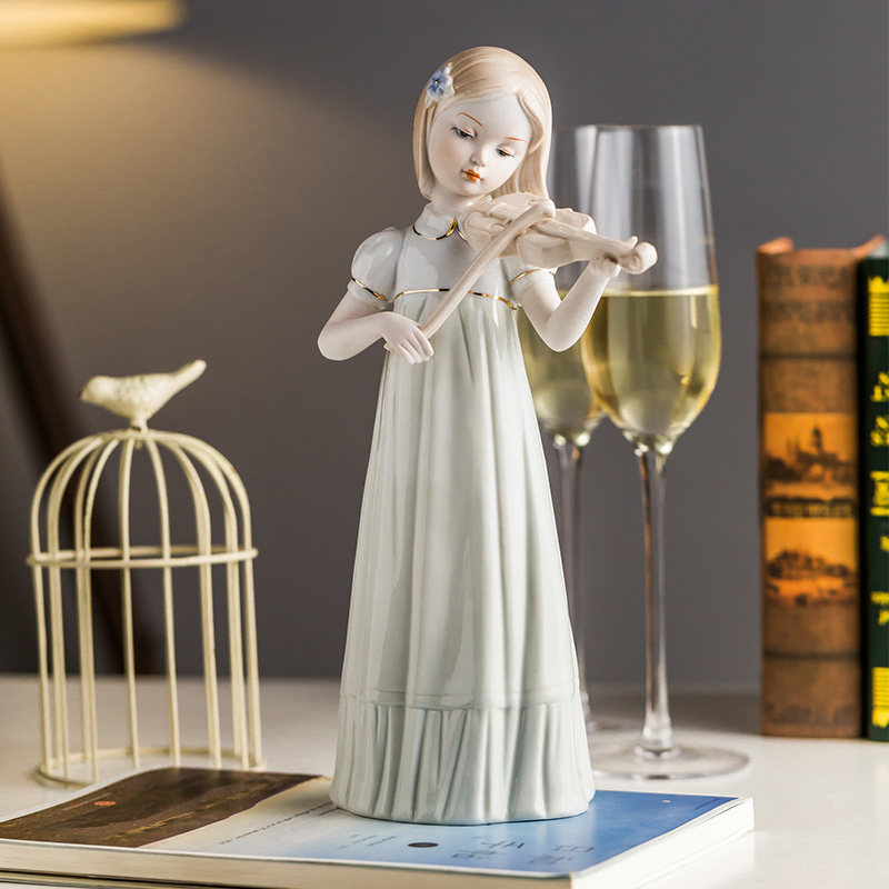 景德镇陶瓷摆件 家居拉小提琴雕塑摆设酒柜电视柜工艺饰品