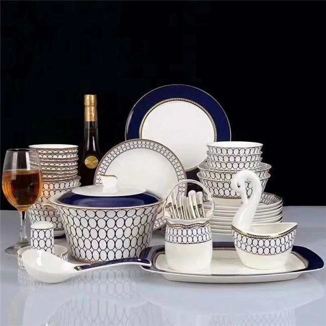 碗碟套装公爵家用个性创意筷碗盘子组合轻奢金边欧式陶瓷餐具套装厂家