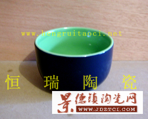 厂家低价销售各种尺寸的陶瓷碗