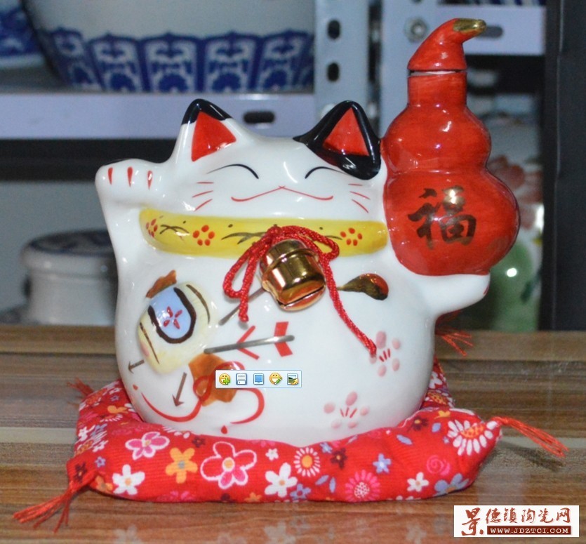 北京招财猫陶瓷酒瓶