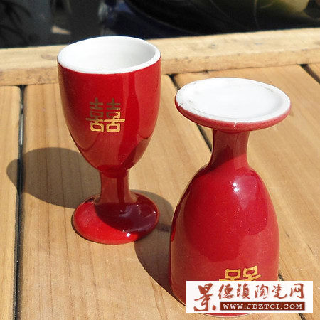 北京红色酒杯批发