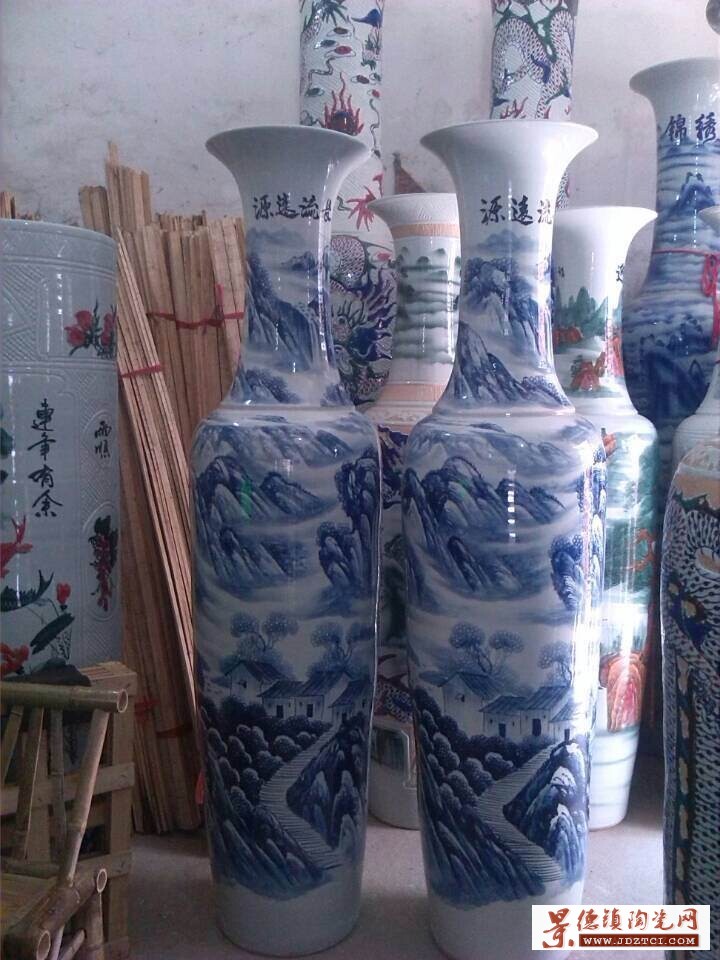 新疆陶瓷大花瓶