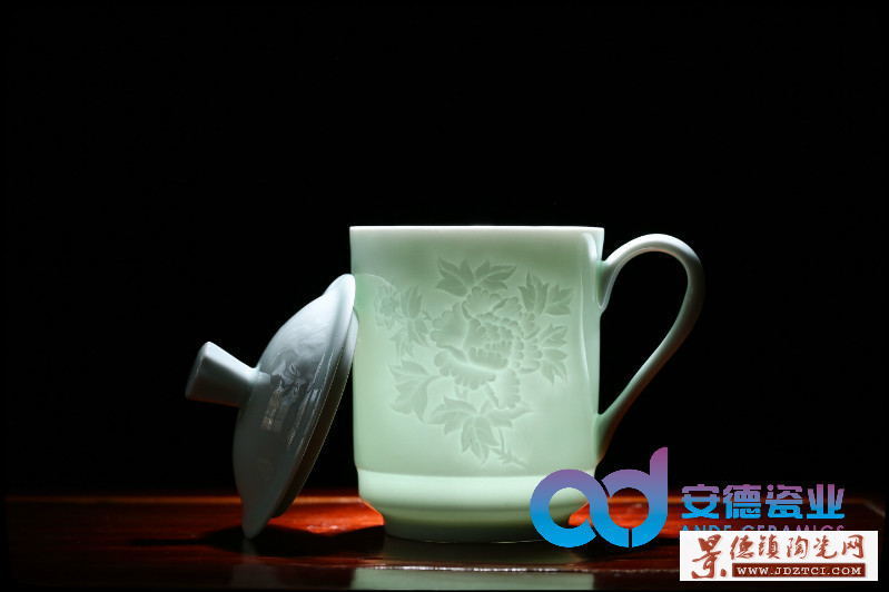 青釉雕刻图案陶瓷茶杯厂家定制批发